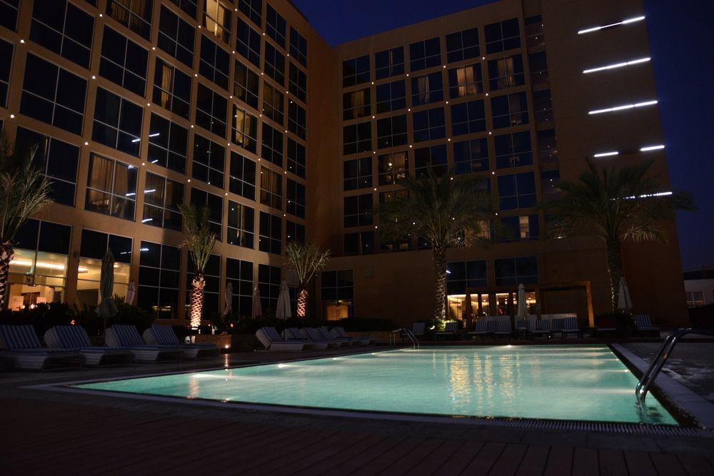 Centro Yas Island-By Rotana Hotel Abu Dhabi Exterior photo