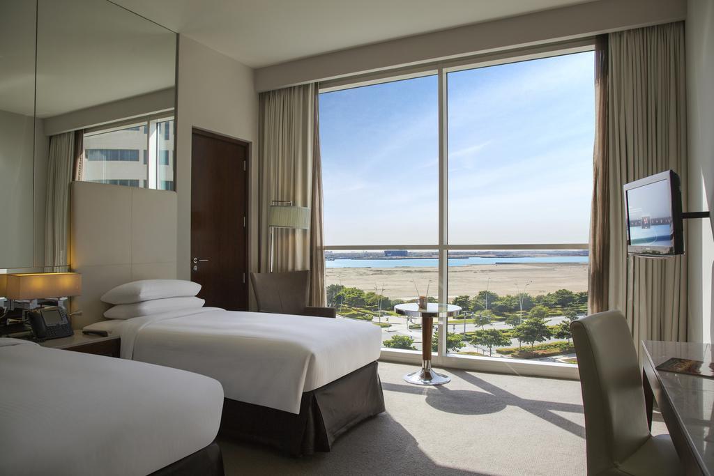 Centro Yas Island-By Rotana Hotel Abu Dhabi Exterior photo