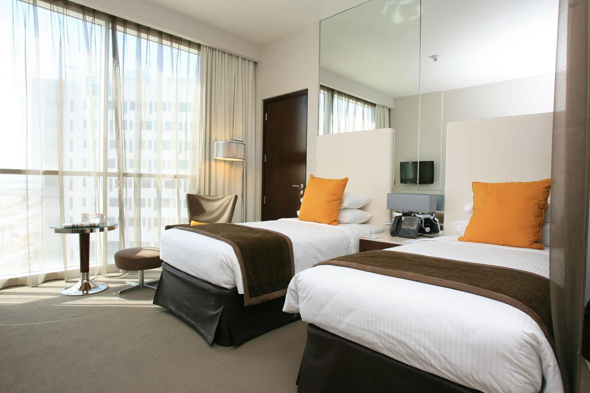 Centro Yas Island-By Rotana Hotel Abu Dhabi Room photo